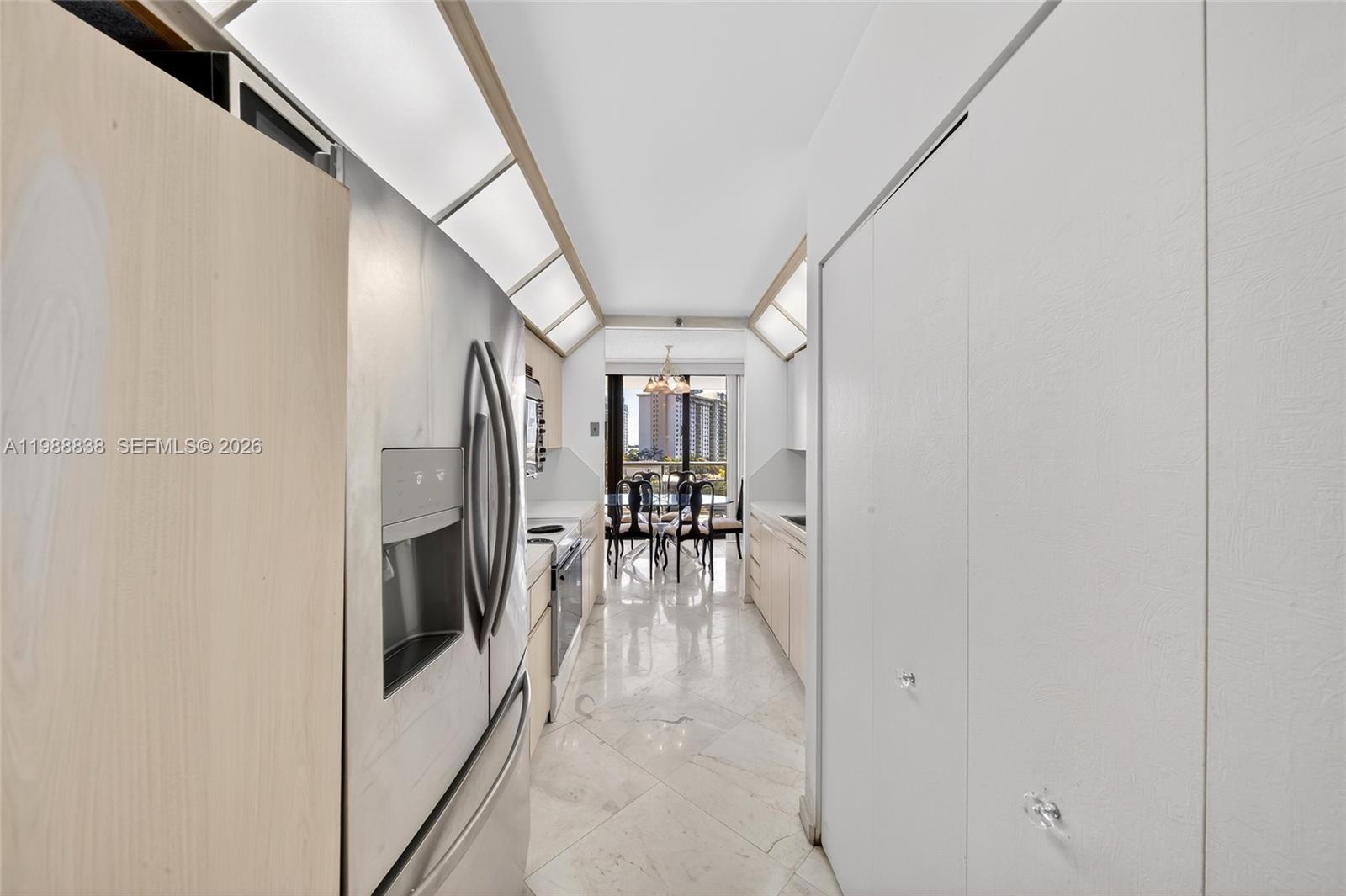 TURNBERRY ISLE SOUTH COND - Residential