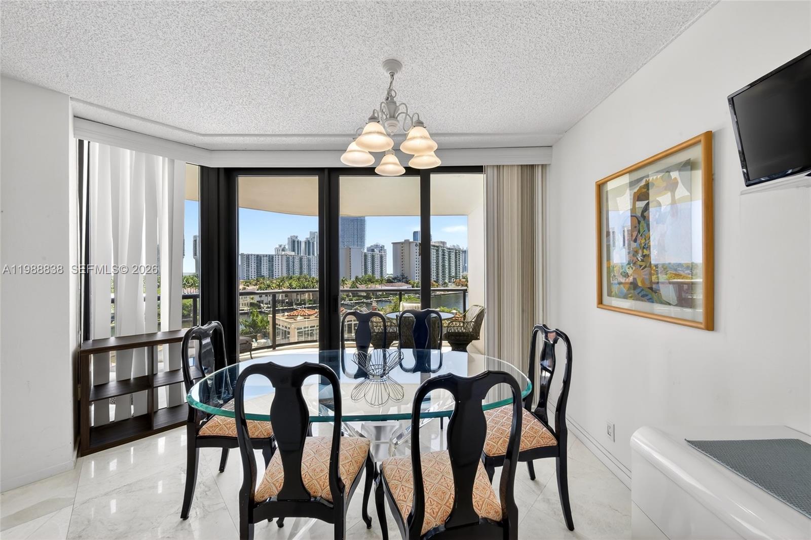 TURNBERRY ISLE SOUTH COND - Residential