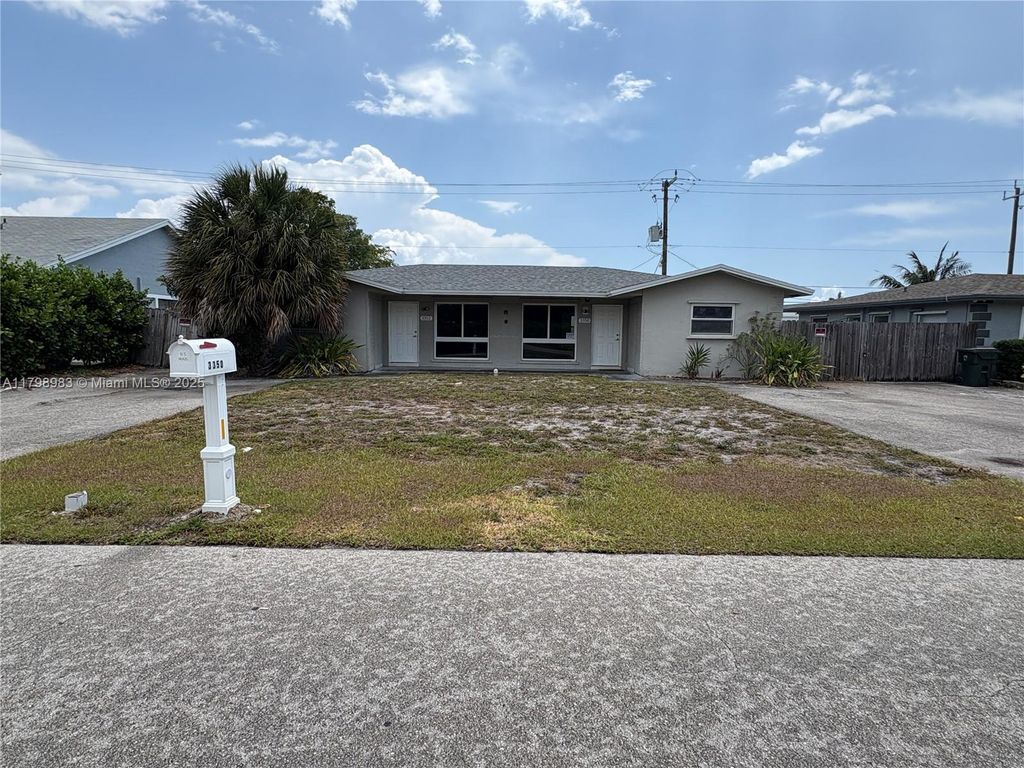 Photo of 3350 NE 5th Dr, Boca Raton, FL 33431 (MLS # A11798983)