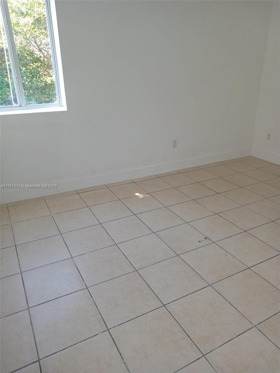 1021 NW 3rd St 308