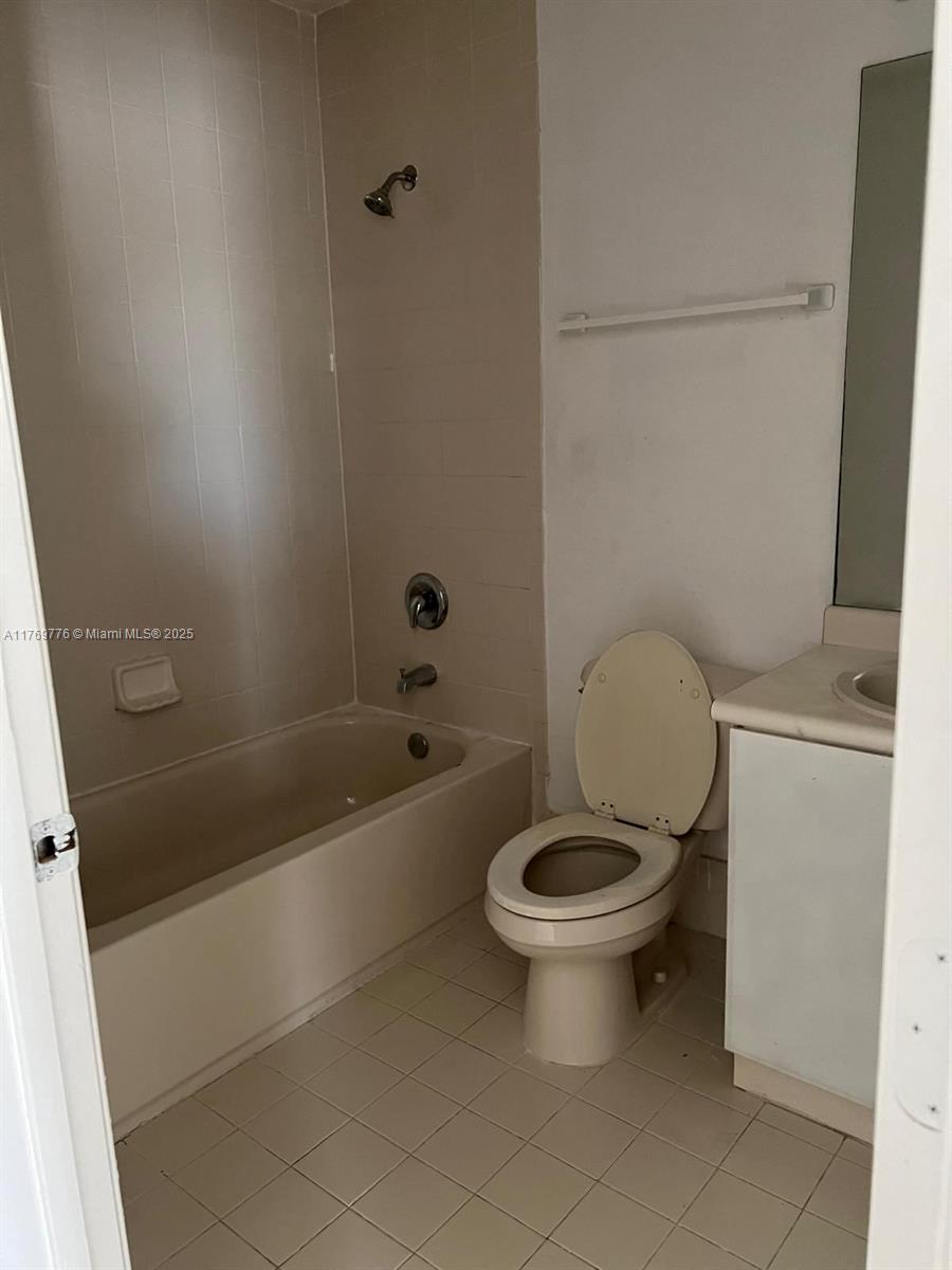 SHOMA TOWNHOMES AT KEYSCO - Residential