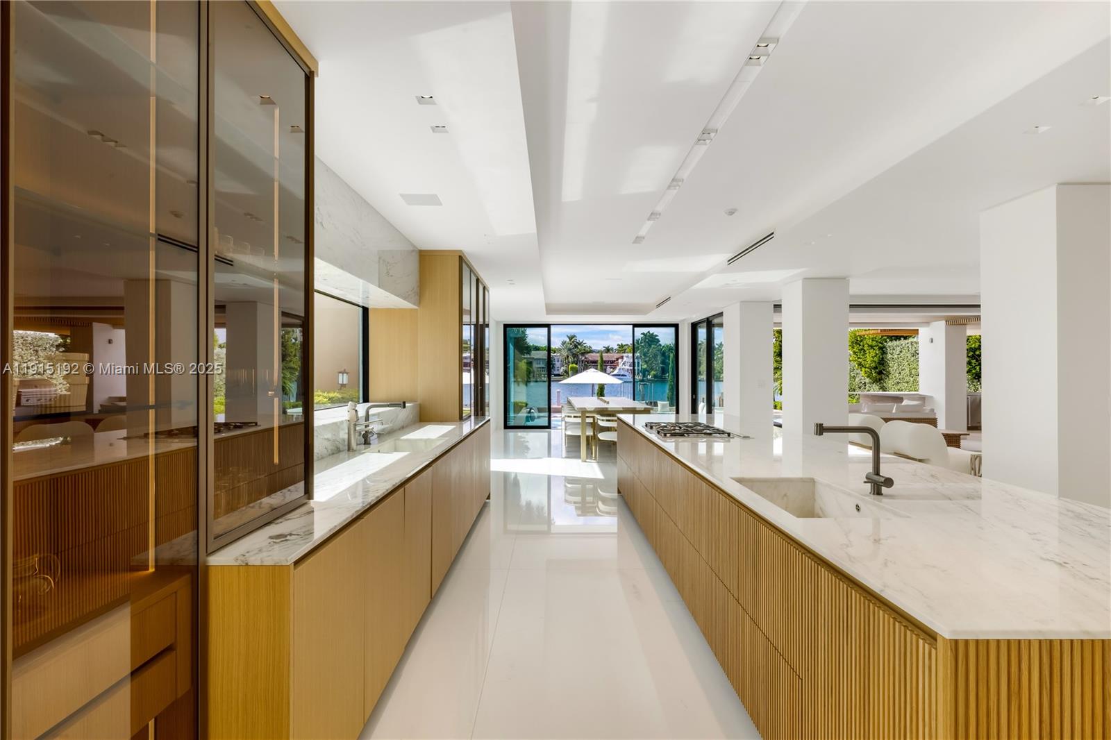 HIBISCUS ISLAND - Residential