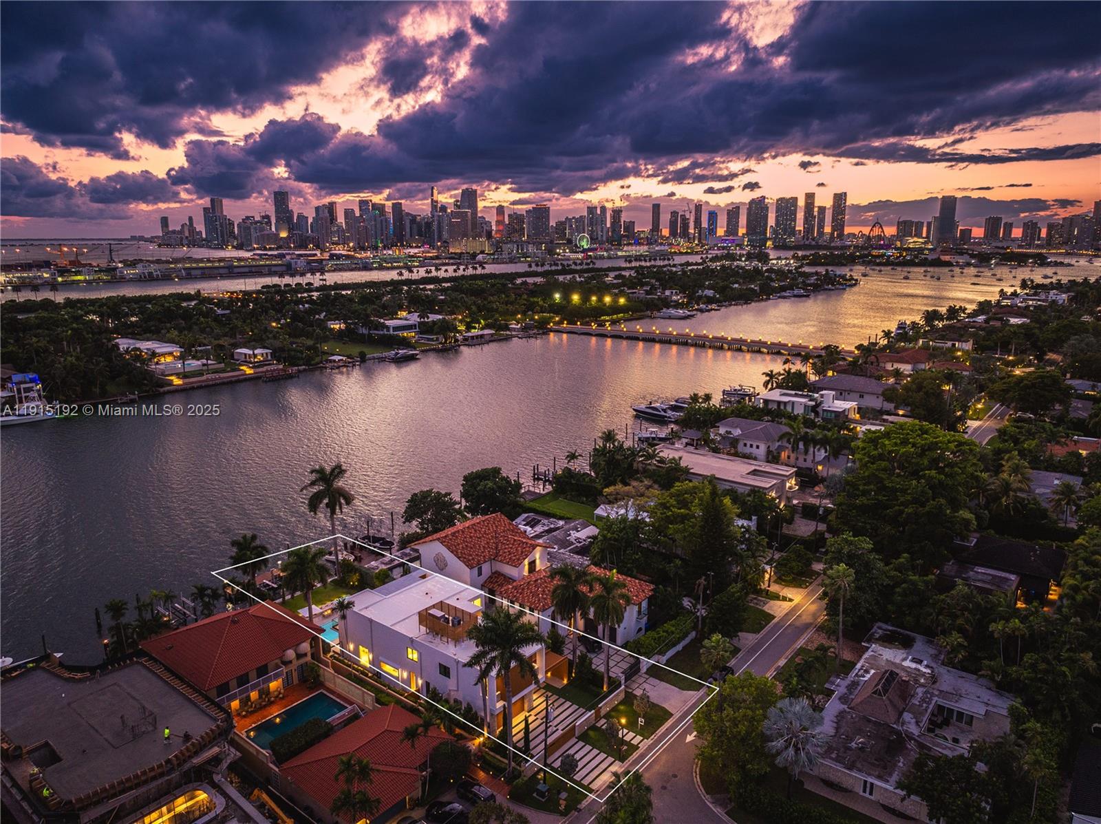 HIBISCUS ISLAND - Residential