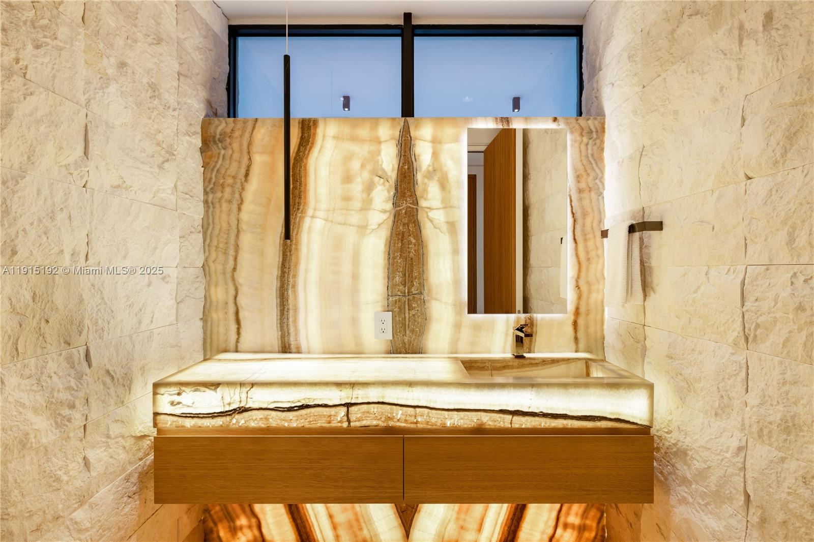 HIBISCUS ISLAND - Residential