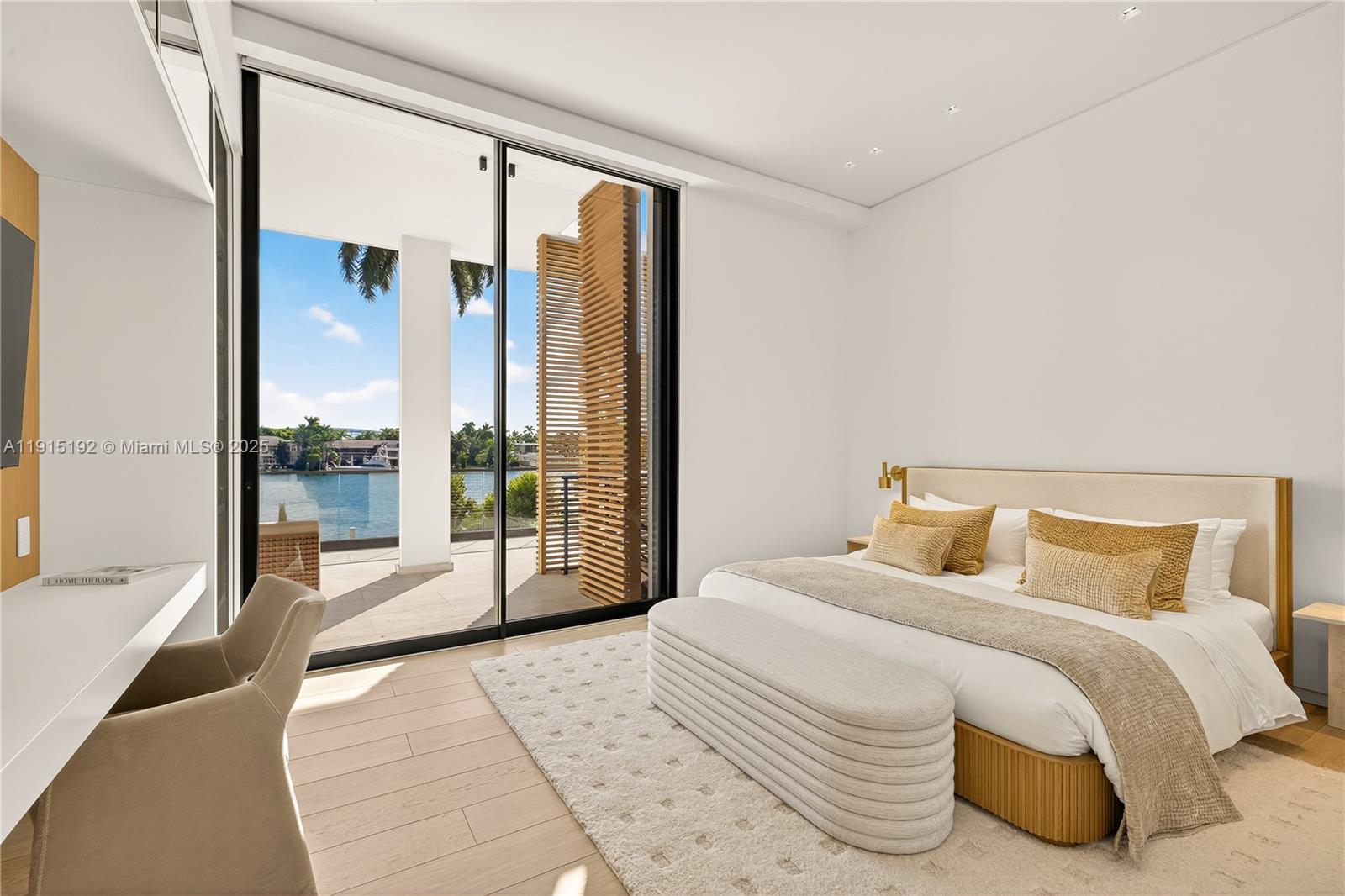 HIBISCUS ISLAND - Residential