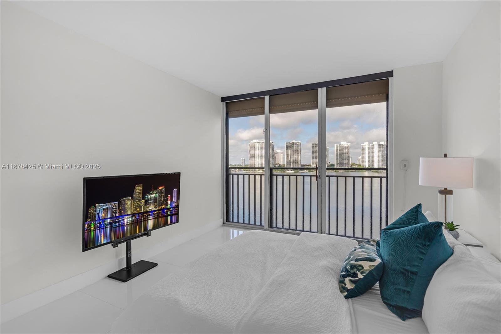 BAY COUNTRY CLUB CONDO - Residential