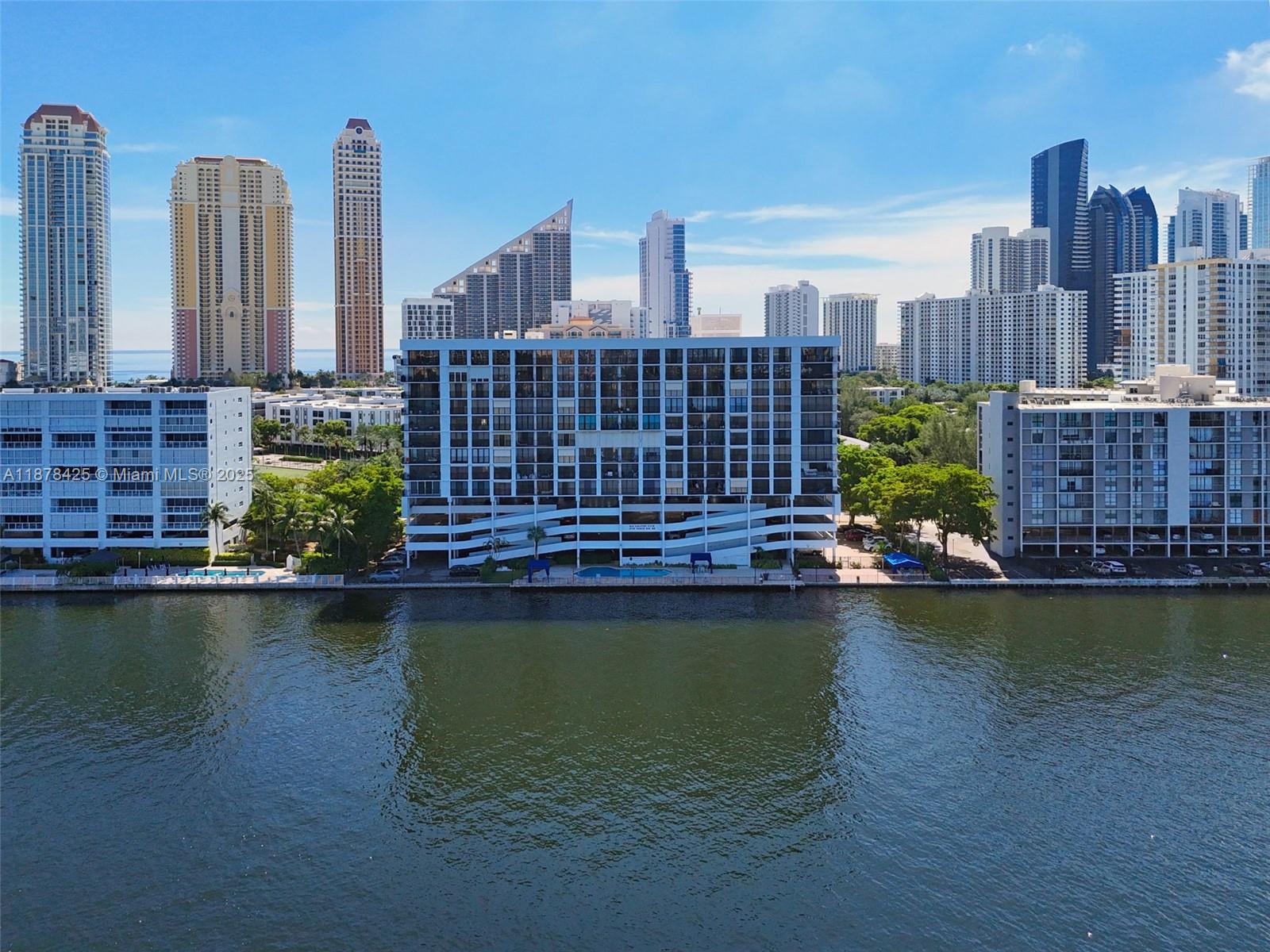 BAY COUNTRY CLUB CONDO - Residential