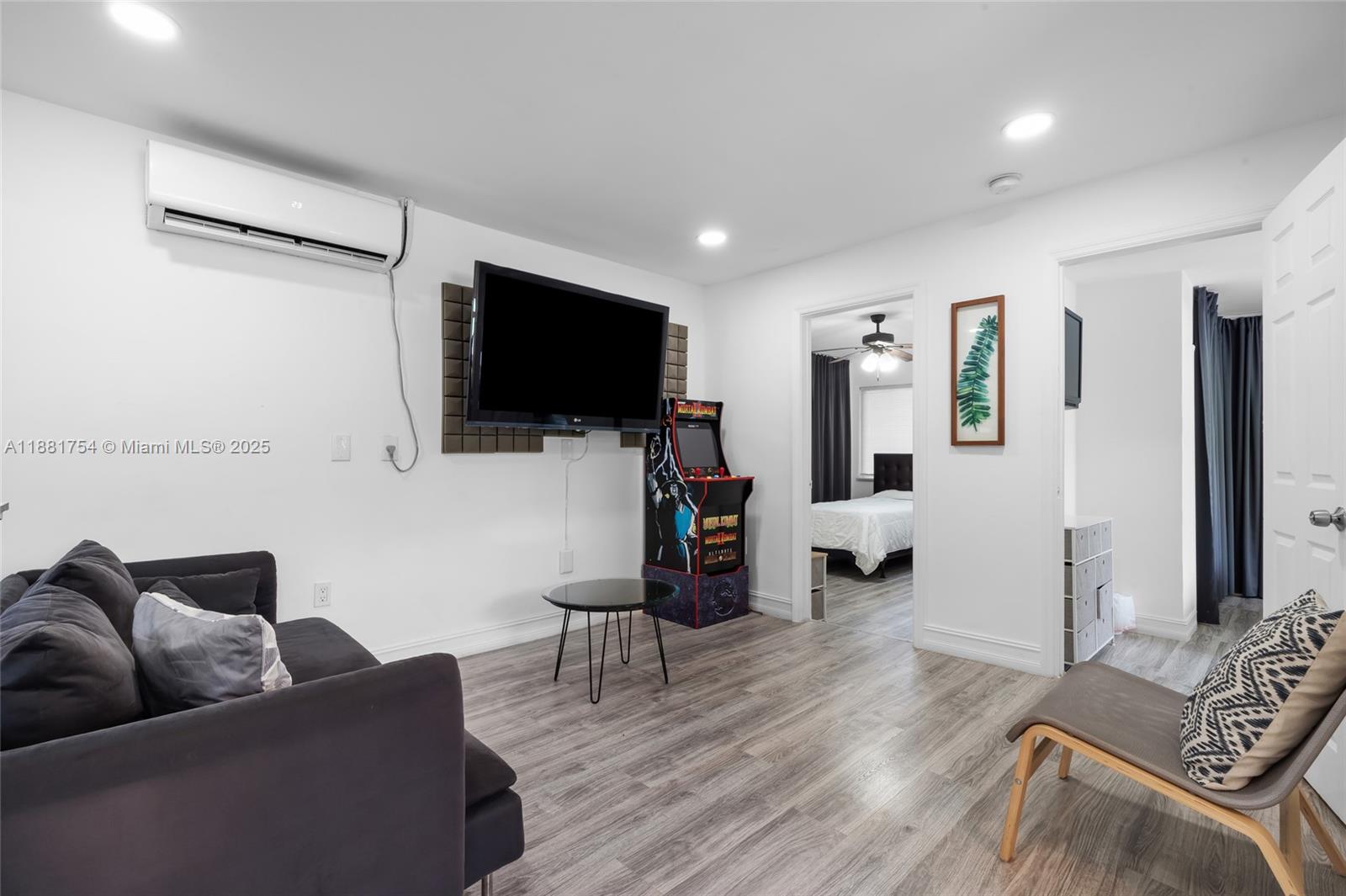 AIRLINE ESTATES - Residential Lease