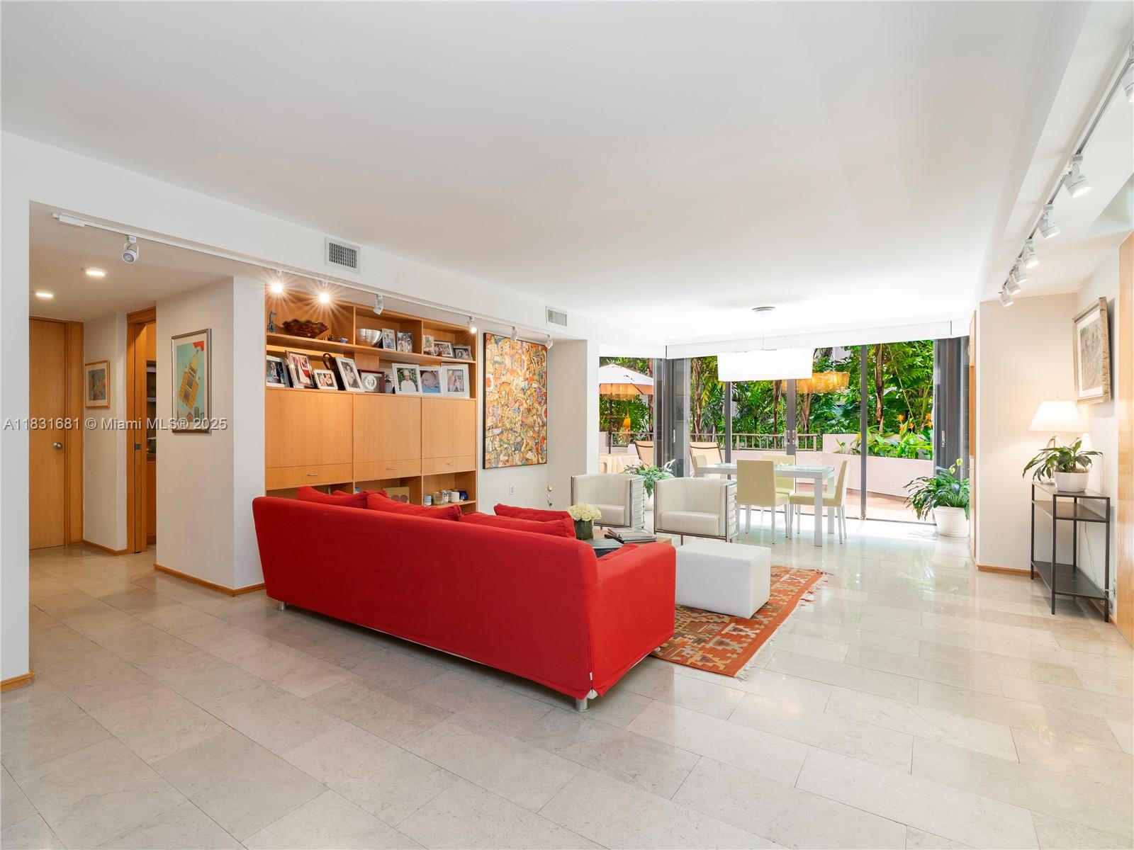 One of the largest floorplans in the highly sought-after Key Colony. This spacious residence features 4 bedrooms, a den, an office, and 3 full bathrooms. Enjoy a massive wraparound terrace and the feel of a single-family home within a premier condo community.
Located in a resort-style, country club setting with direct beach access and beach service, residents also enjoy 12 tennis courts, multiple swimming pools, a beachfront bar and restaurant, scenic walking paths surrounded by lush landscaping, a children’s playground, and a vibrant community center that includes a market, hair and nail salons, and more.
A rare opportunity to enjoy the Key Biscayne lifestyle at an exceptional value.