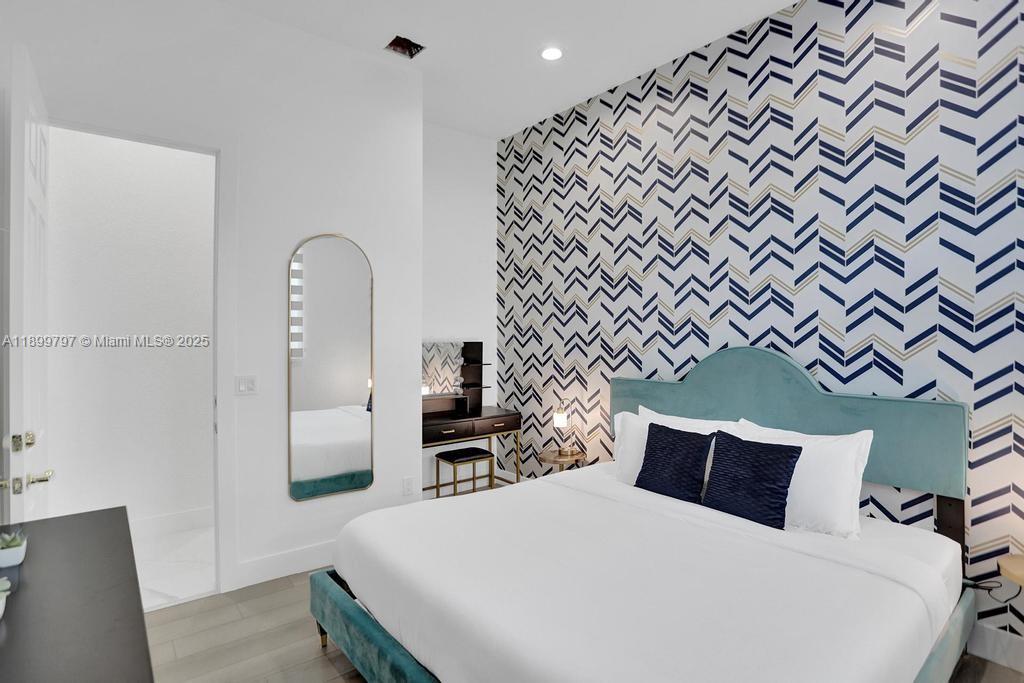 MECUDA ESTATES - Residential Lease