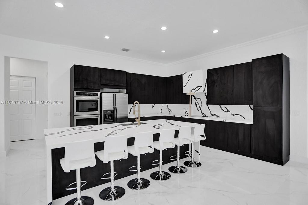 MECUDA ESTATES - Residential Lease