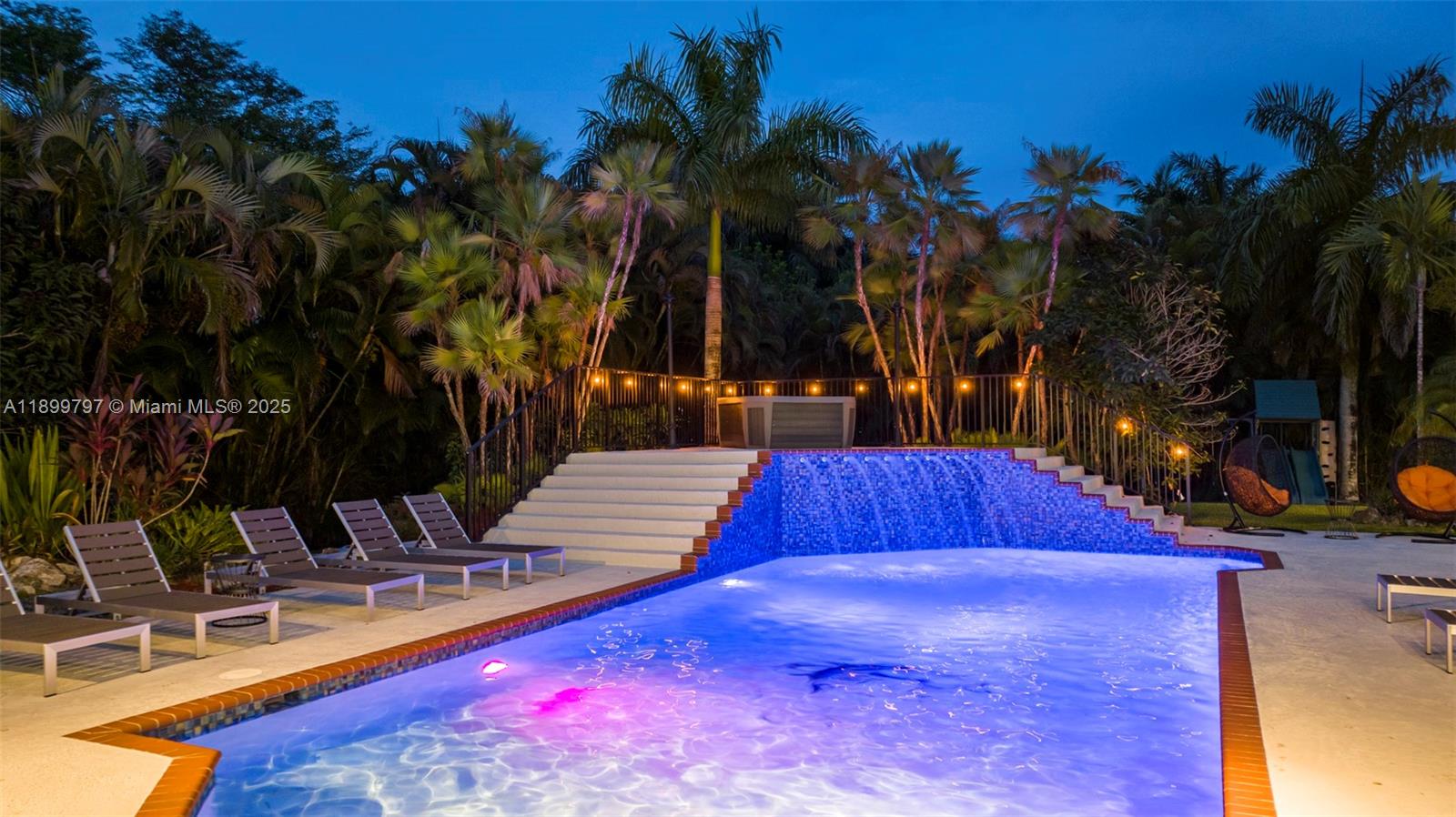 MECUDA ESTATES - Residential Lease