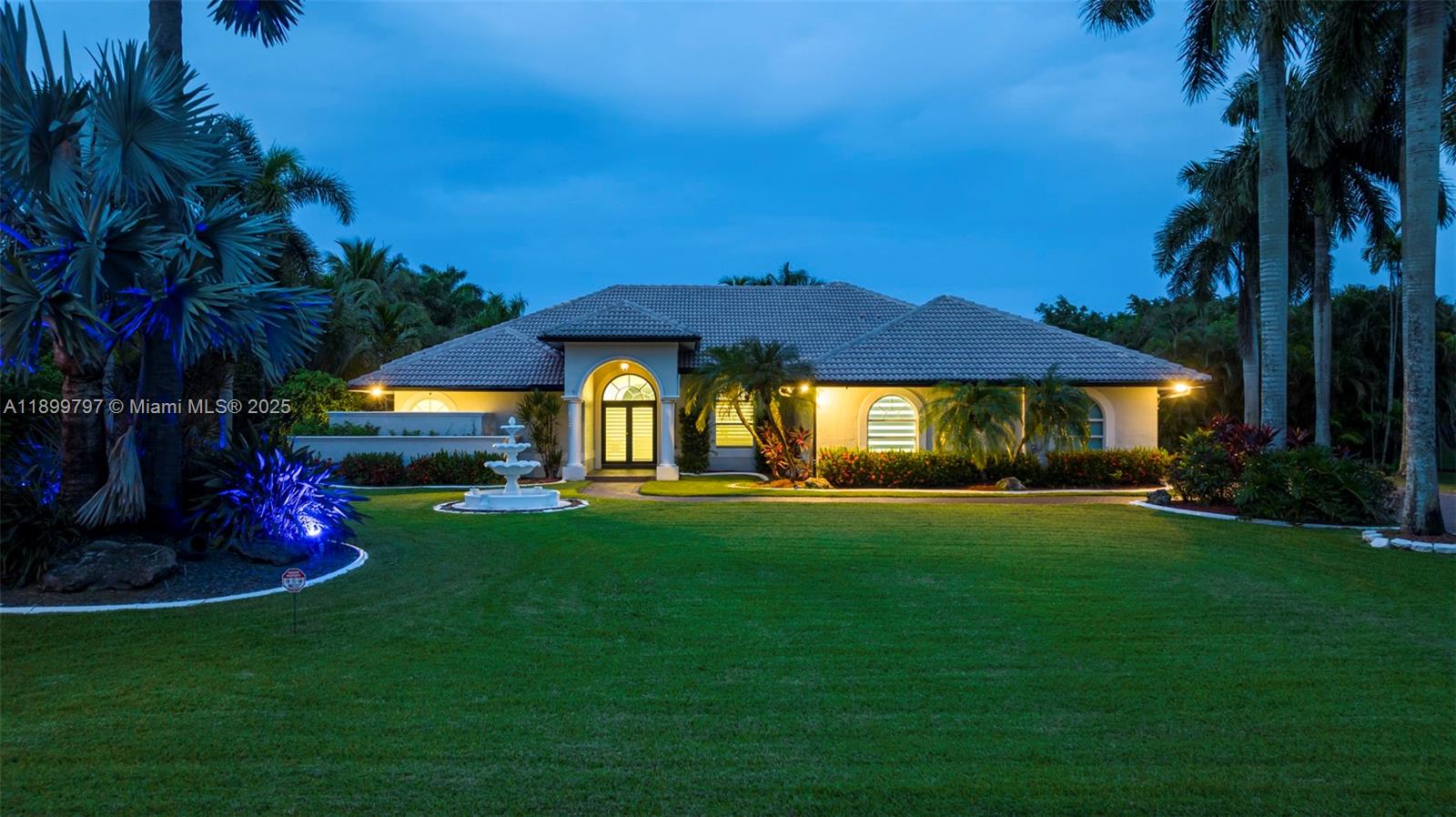 MECUDA ESTATES - Residential Lease