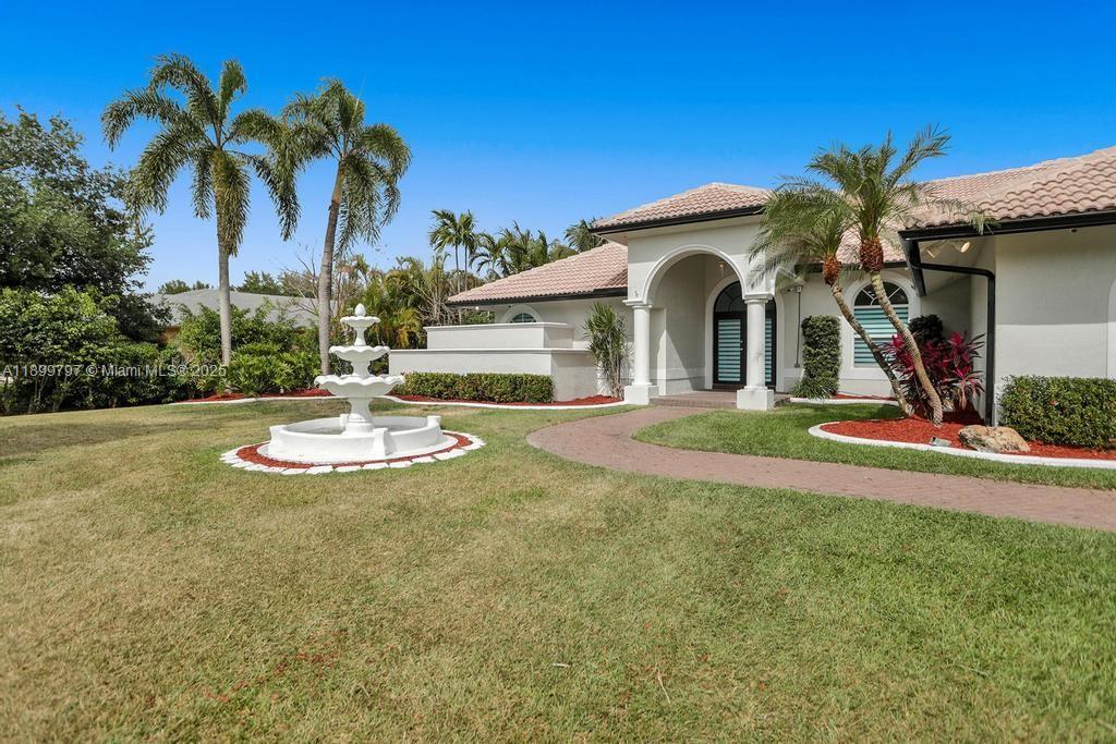 MECUDA ESTATES - Residential Lease