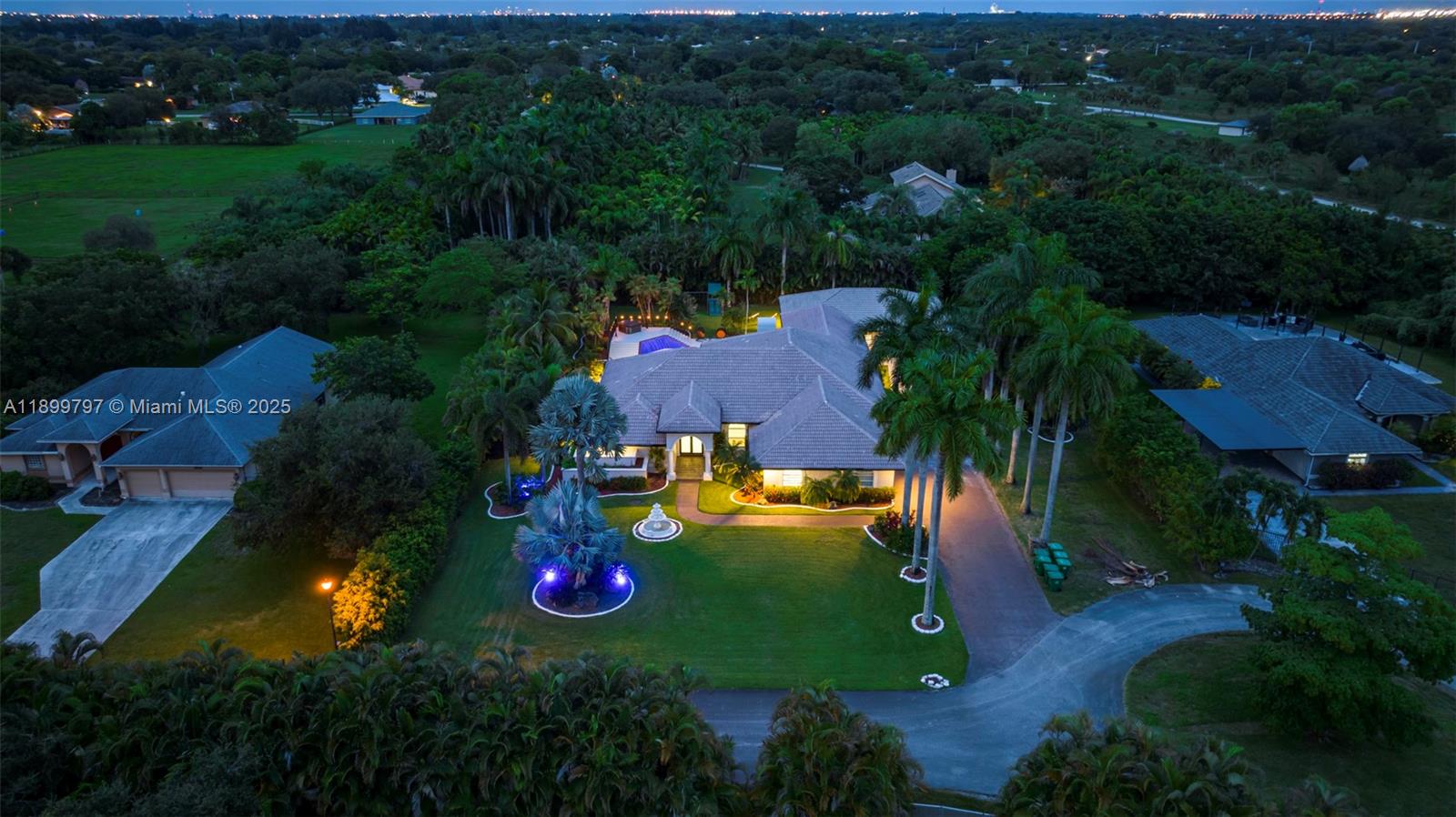 MECUDA ESTATES - Residential Lease