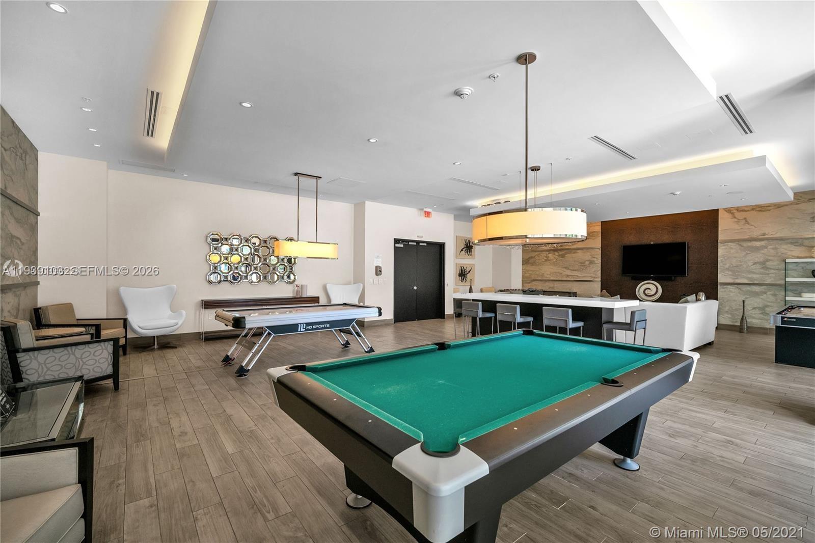 NINE AT MARY BRICKELL VILL - Residential