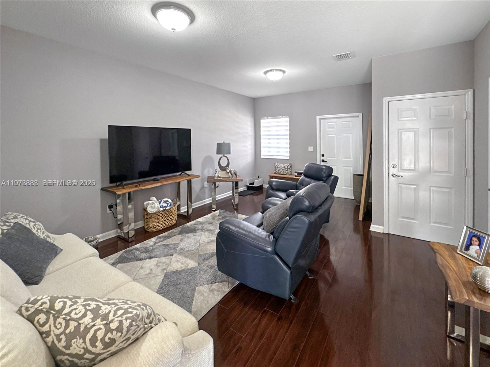 LAKES BY THE BAY GEE - Residential Lease