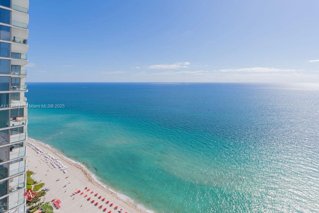 ACQUALINA OCEAN RESIDENCES - Residential