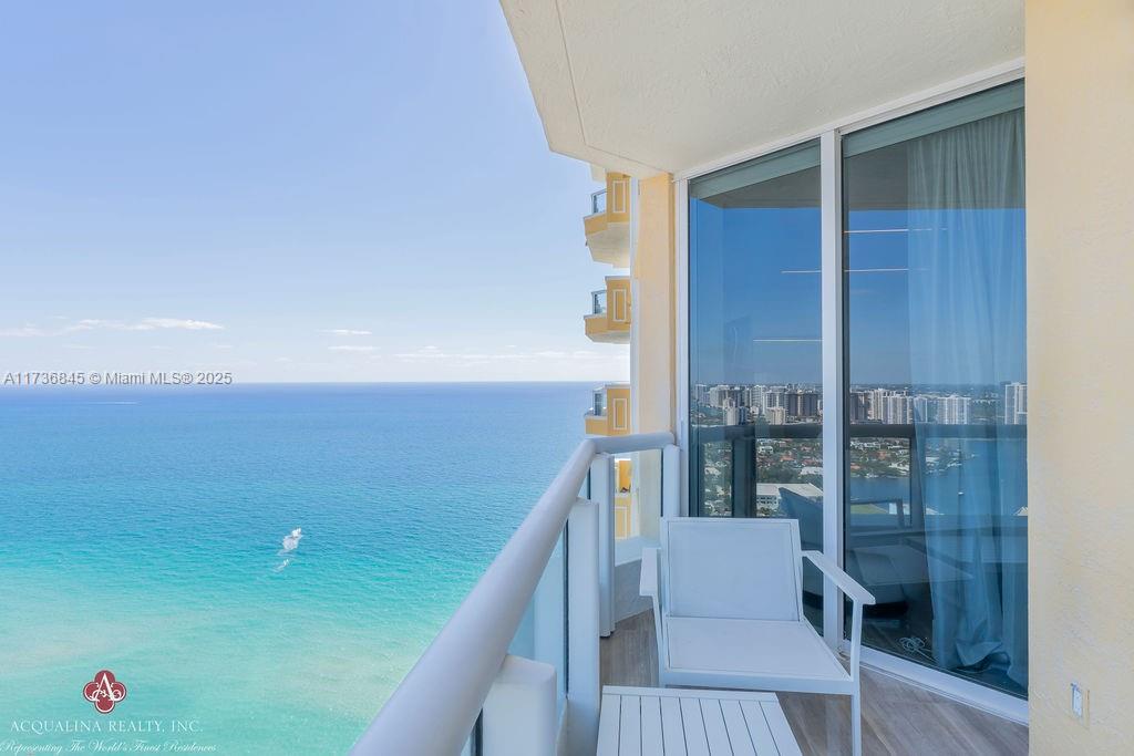 ACQUALINA OCEAN RESIDENCES - Residential