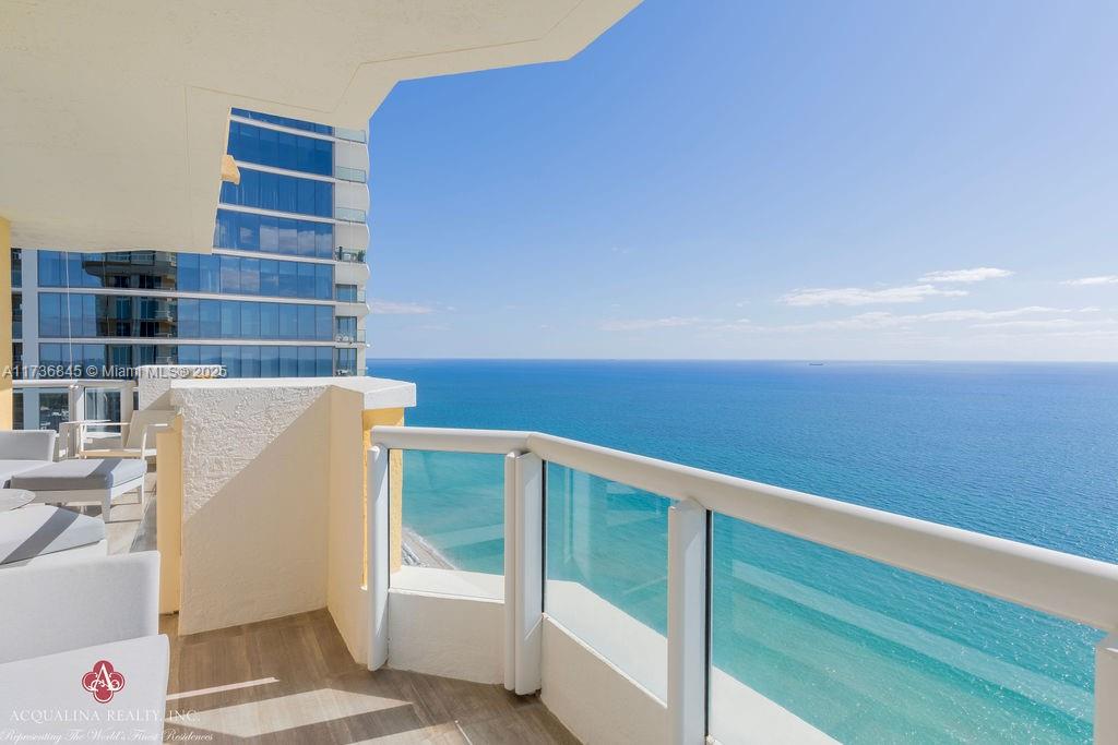 ACQUALINA OCEAN RESIDENCES - Residential