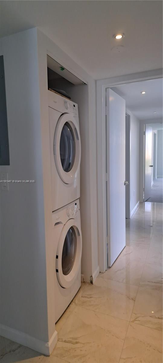 GOLDEN ISLES SEC C - Residential Lease