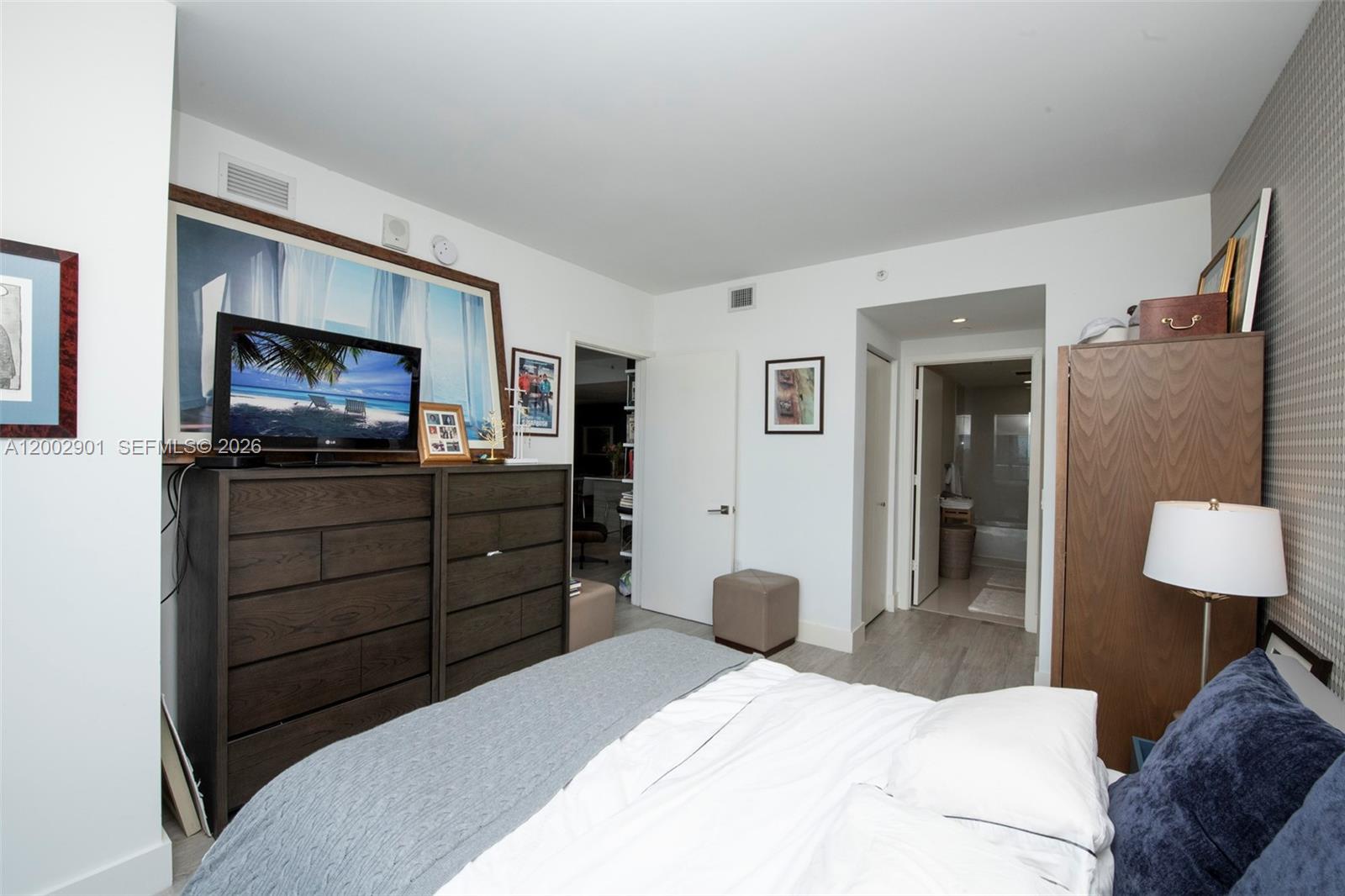 3401 MIDTOWN CONDO - Residential