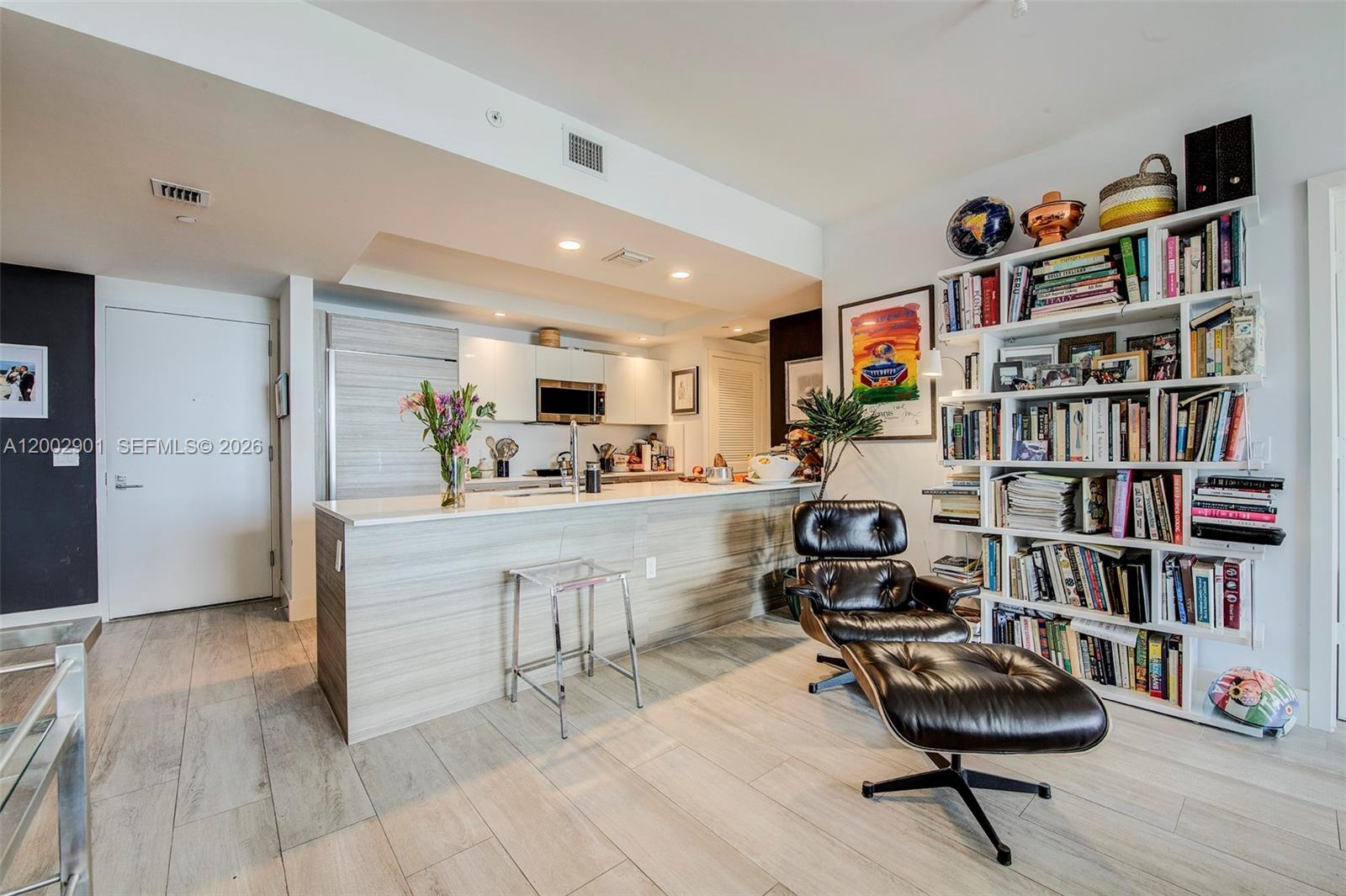 3401 MIDTOWN CONDO - Residential