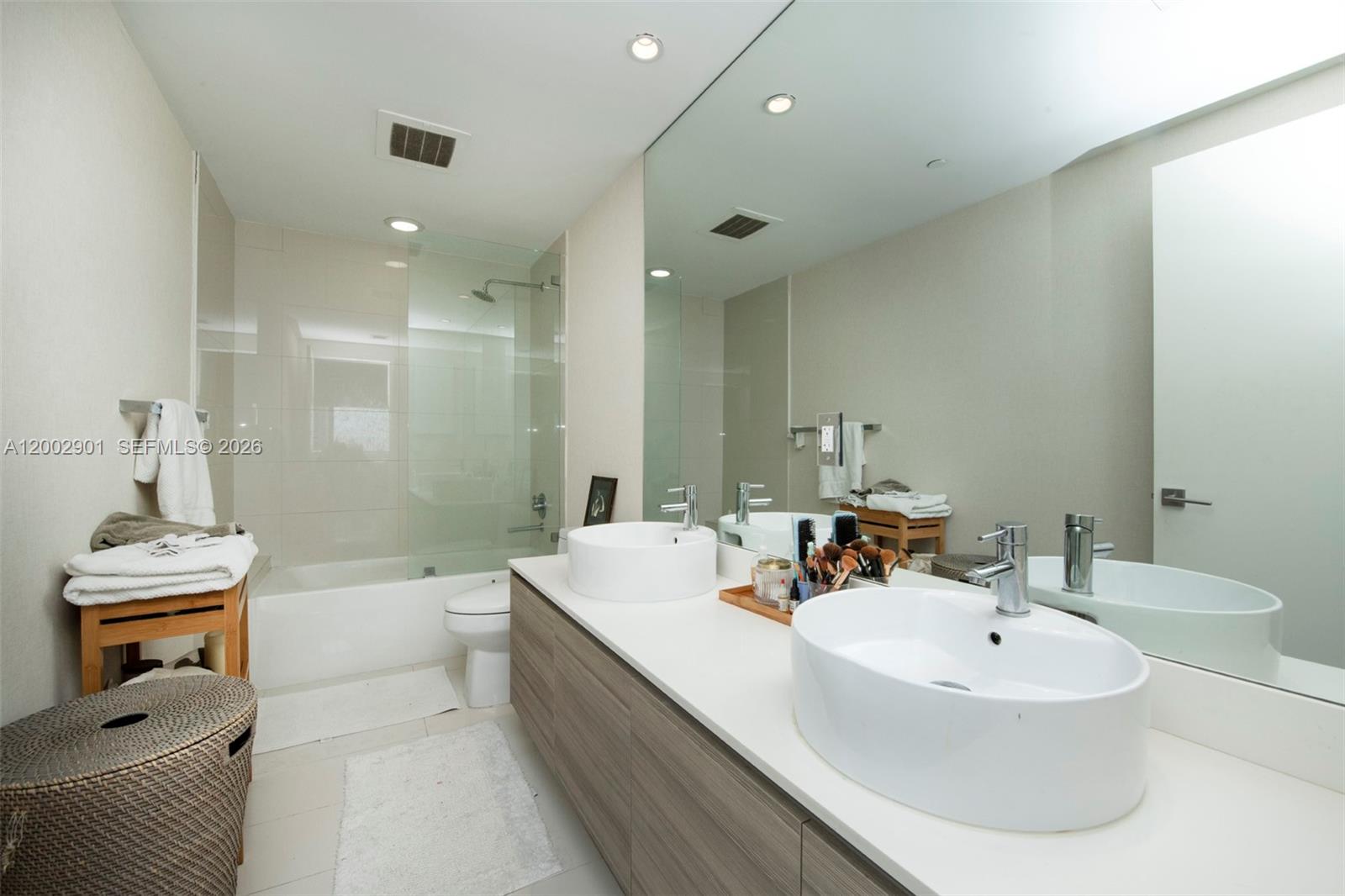 3401 MIDTOWN CONDO - Residential