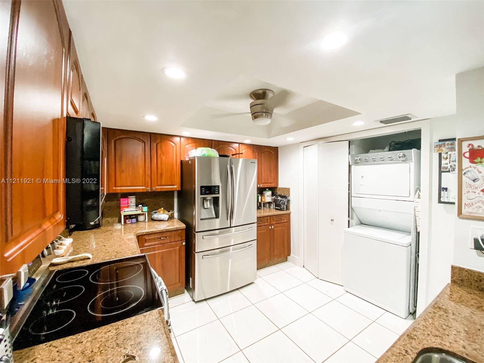 KENLAND BEND SOUTH CONDO - Residential Lease