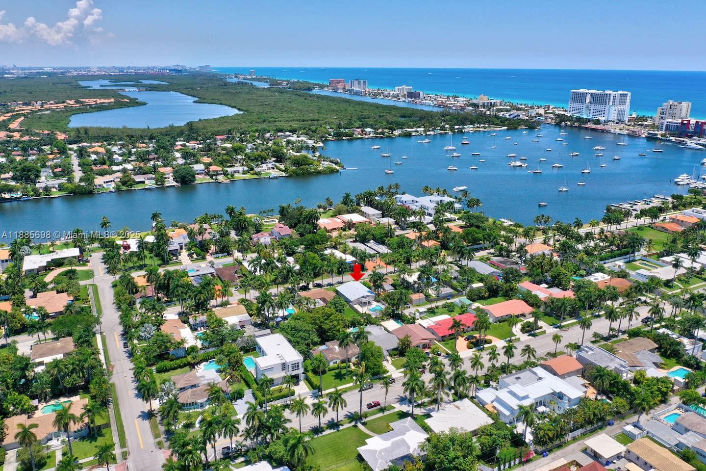 HOLLYWOOD LAKES SECTION - Residential Lease