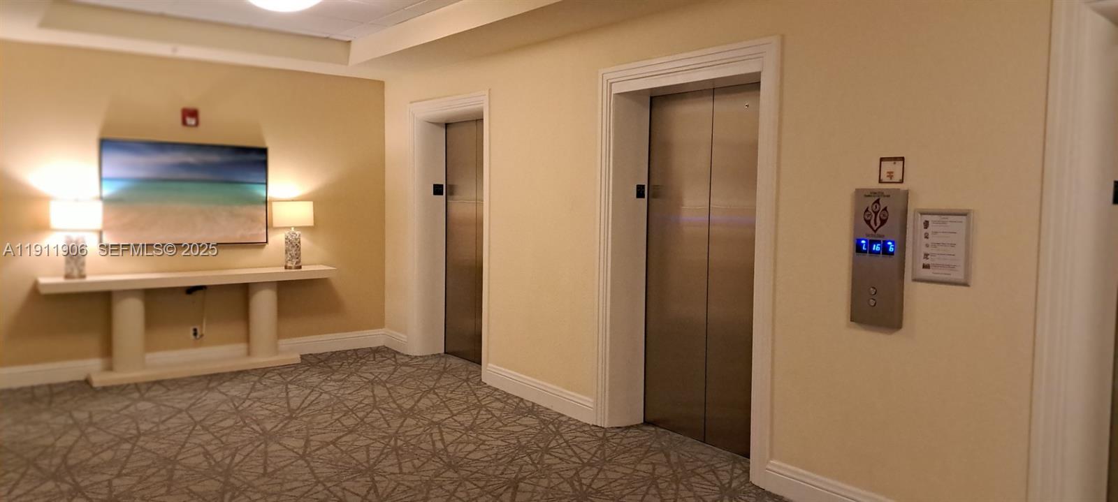 WAVE CONDO - Residential