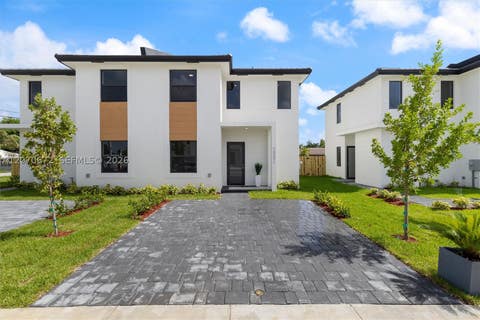 Photo of 26603 SW 133 Ct, Homestead, FL 33032 (MLS # A12070672)