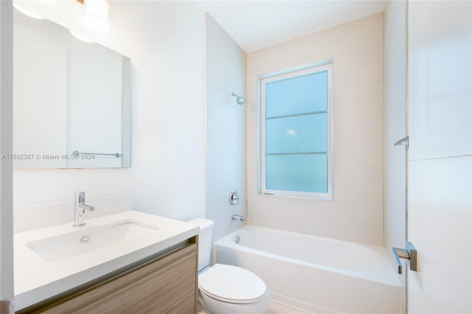 CORAL GABLES BILTMORE SEC - Residential