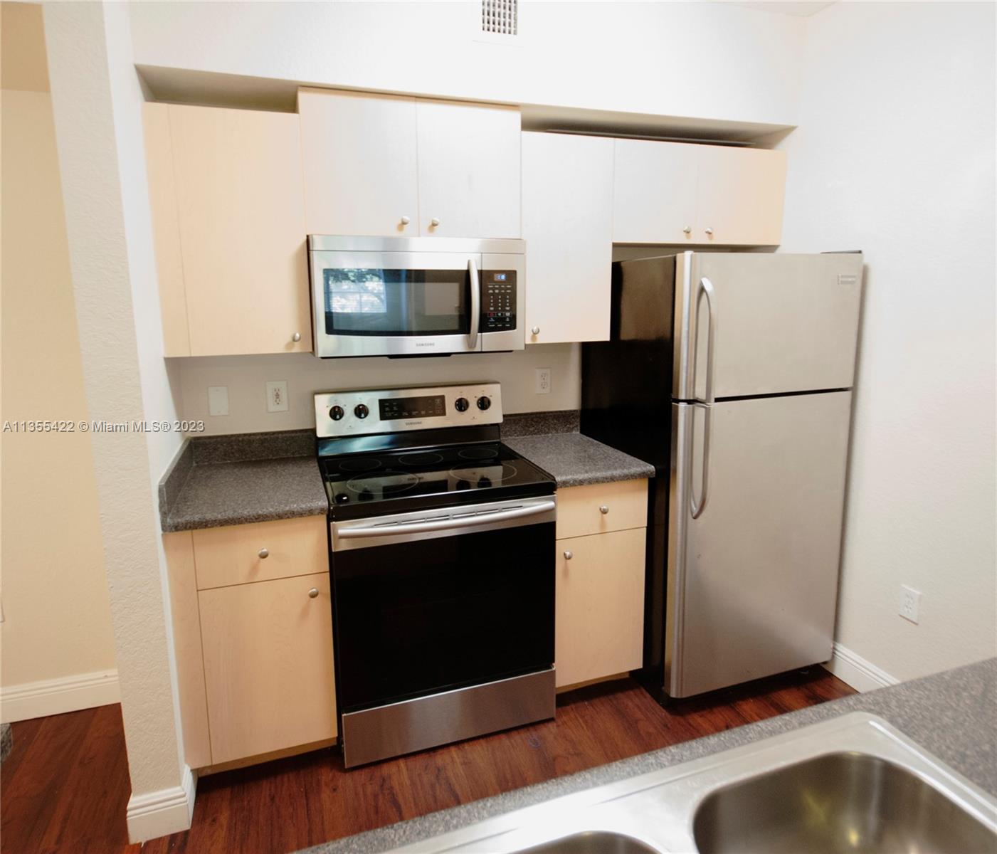 AVENTINE AT MIRAMAR CONDO - Residential Lease