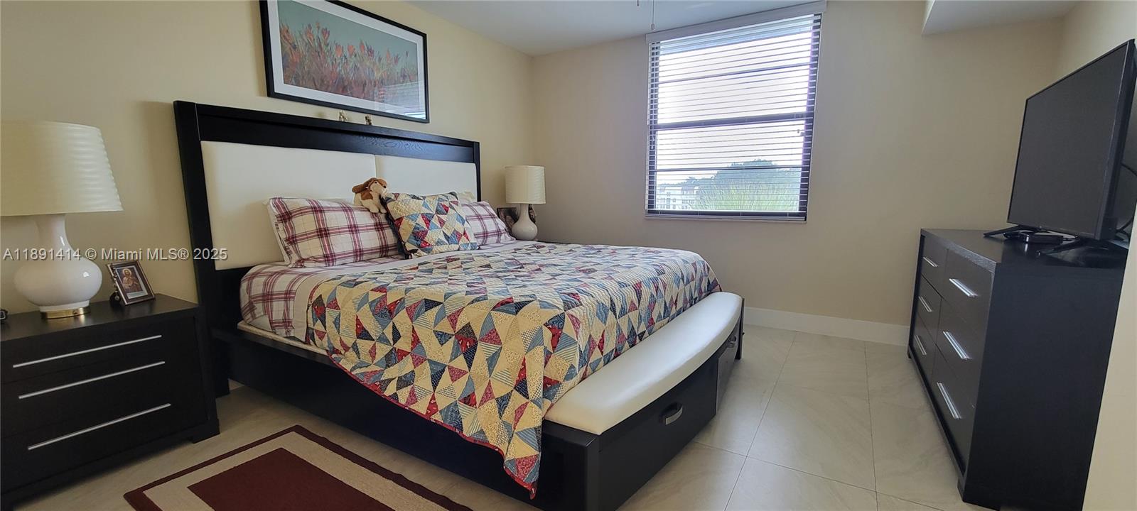 CONDO 15 OF WHITEHALL CON - Residential