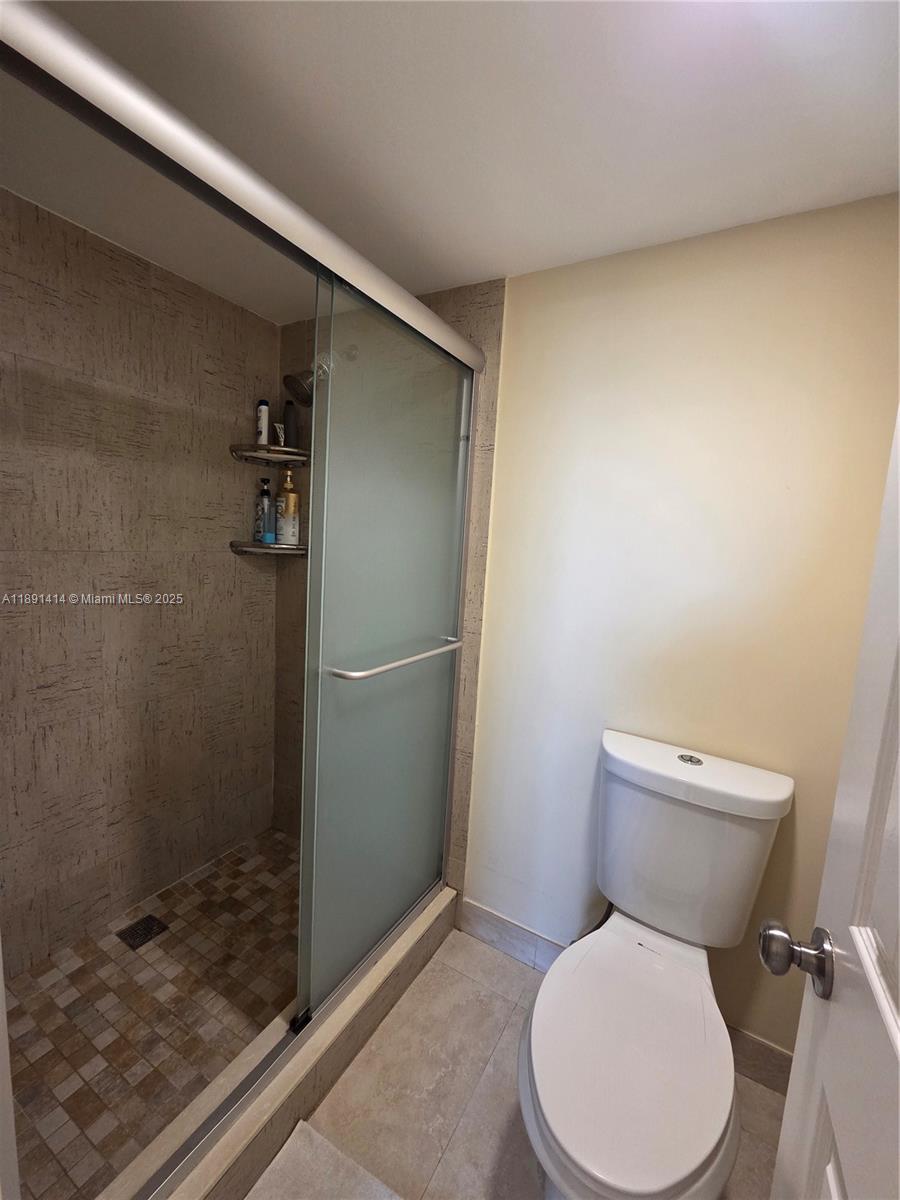 CONDO 15 OF WHITEHALL CON - Residential