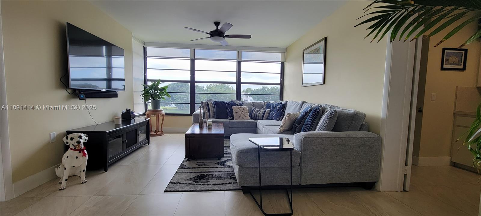 CONDO 15 OF WHITEHALL CON - Residential