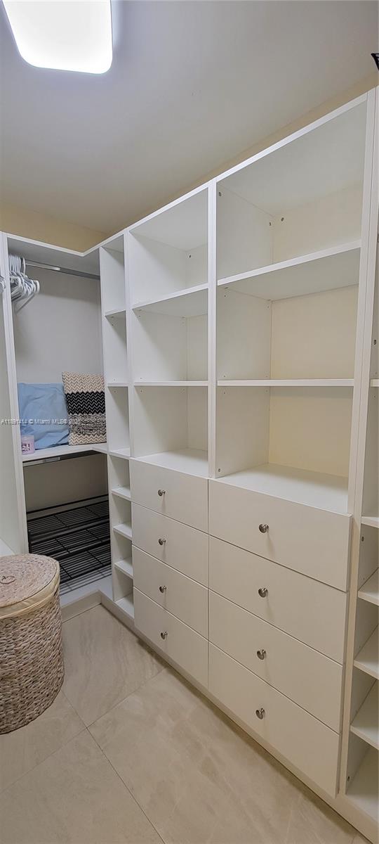 CONDO 15 OF WHITEHALL CON - Residential