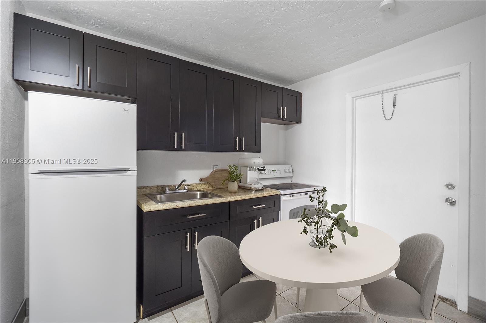 RADER ADD TO BELLE GLADE - Residential Lease