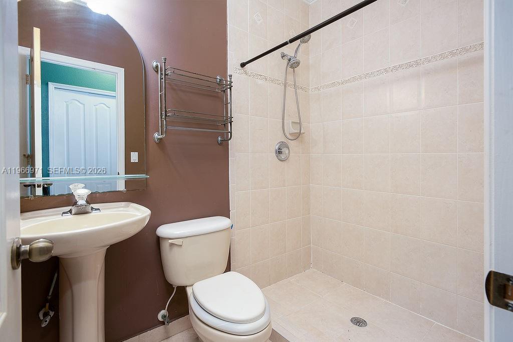 BISMARK HOMES AT VENEZIA - Residential