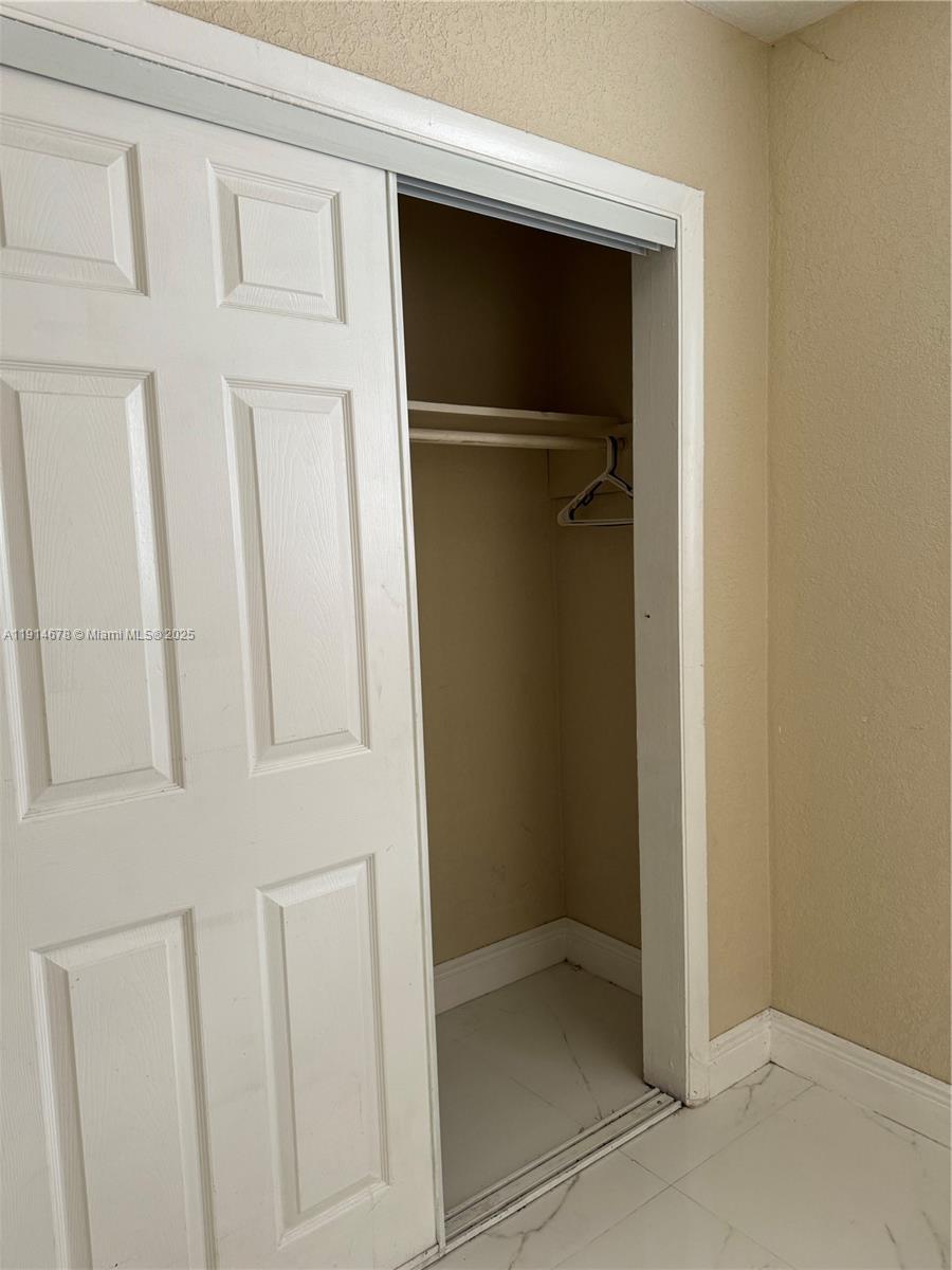 BEVERLY PARK - Residential Lease