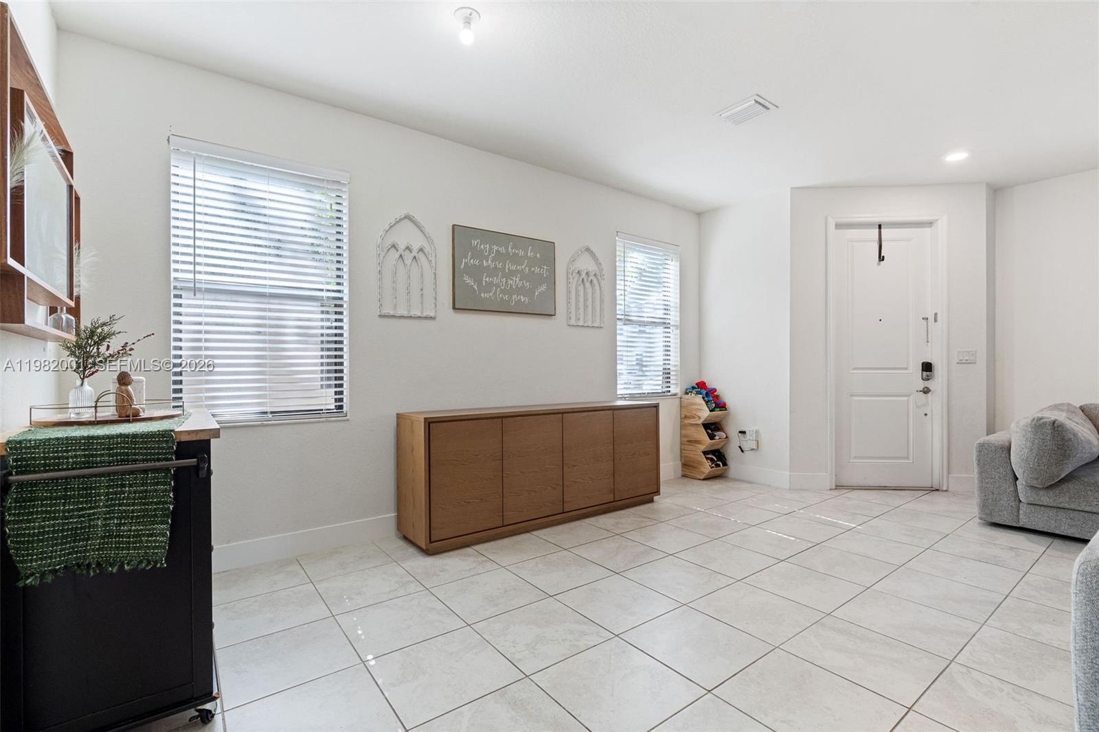 COCO PALM ESTATES - Residential