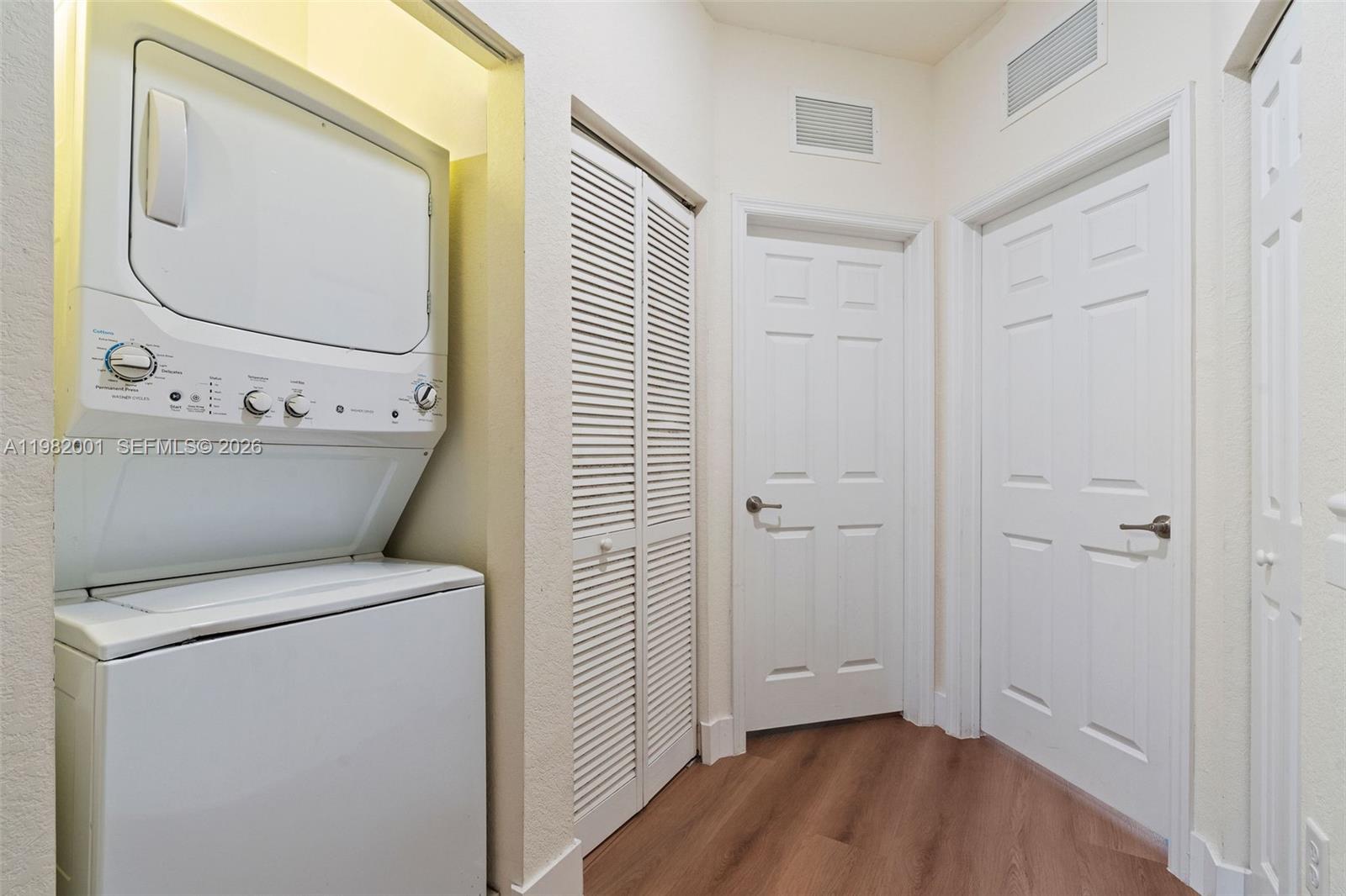 COCO PALM ESTATES - Residential