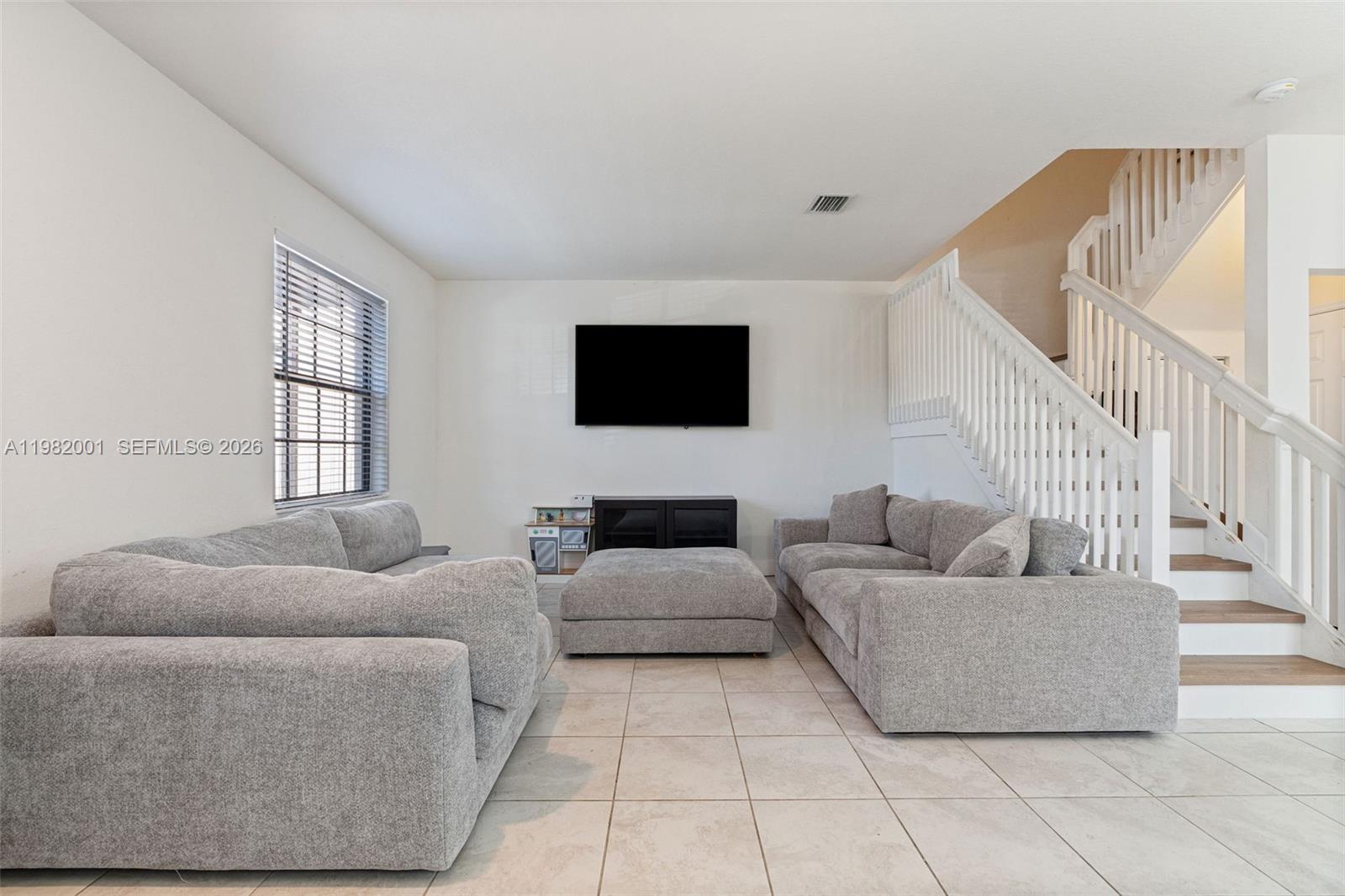 COCO PALM ESTATES - Residential