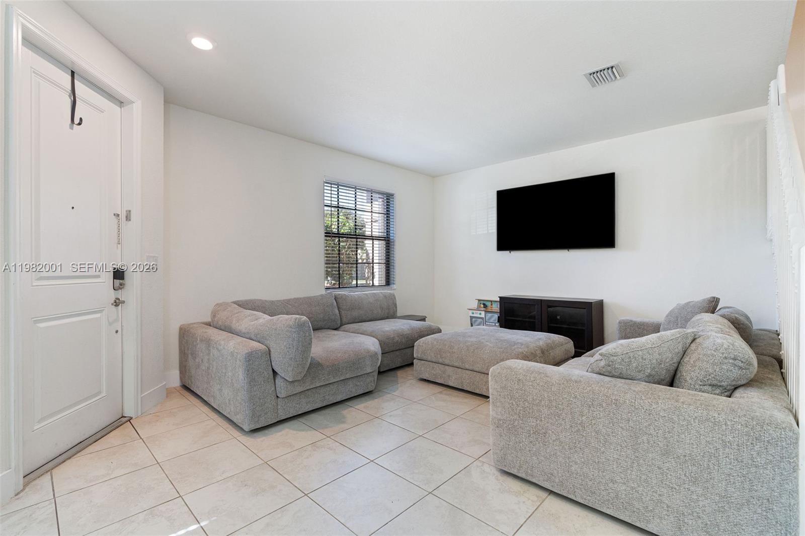 COCO PALM ESTATES - Residential