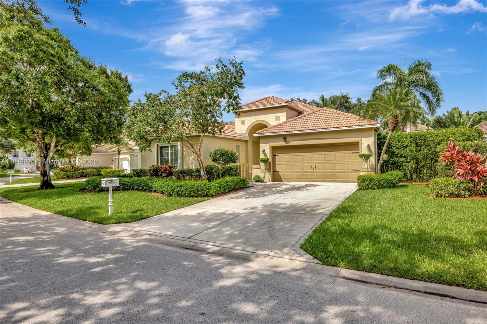 2060 Island Cir