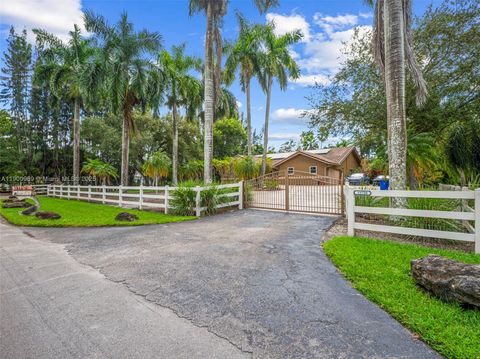 15720 SW 56th St Southwest Ranches FL 33331
