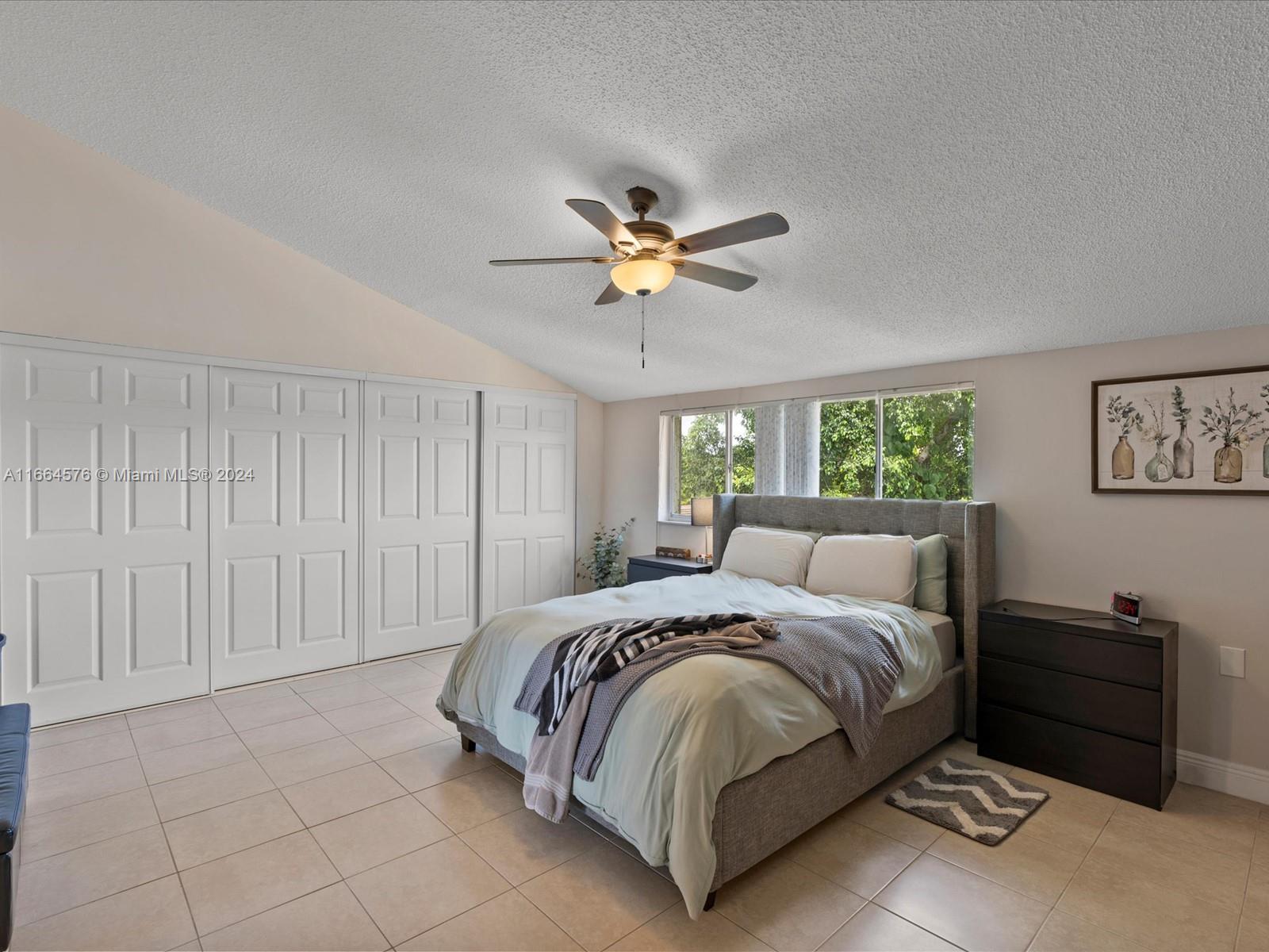 LAFAYETTE CONDO - Residential