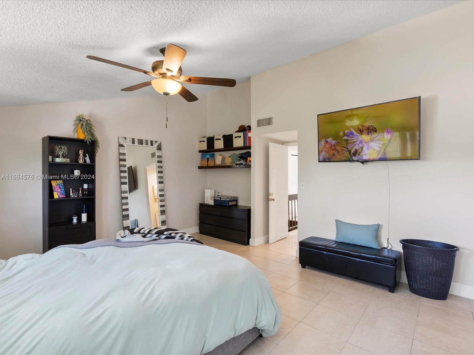 LAFAYETTE CONDO - Residential