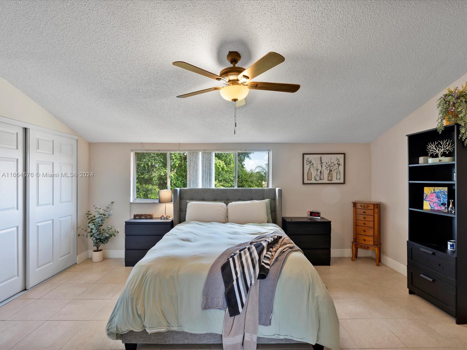 LAFAYETTE CONDO - Residential